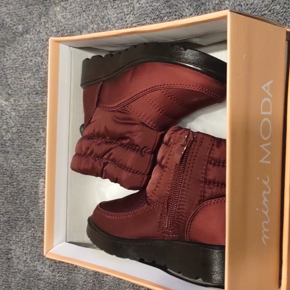 Children's size 7 Mini Moda snow boots - Picture 2 of 4